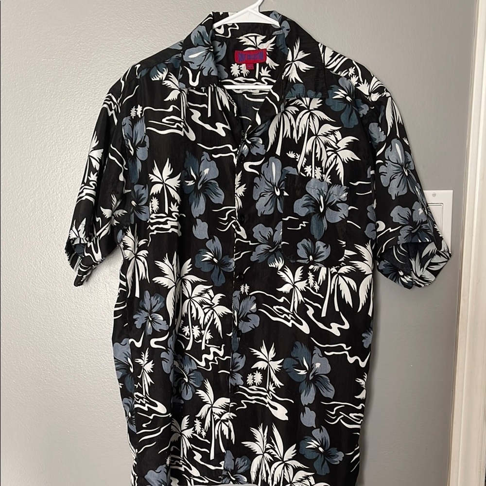 Men's Black and Gray Hawaiian Shirt - Picture 1 of 4